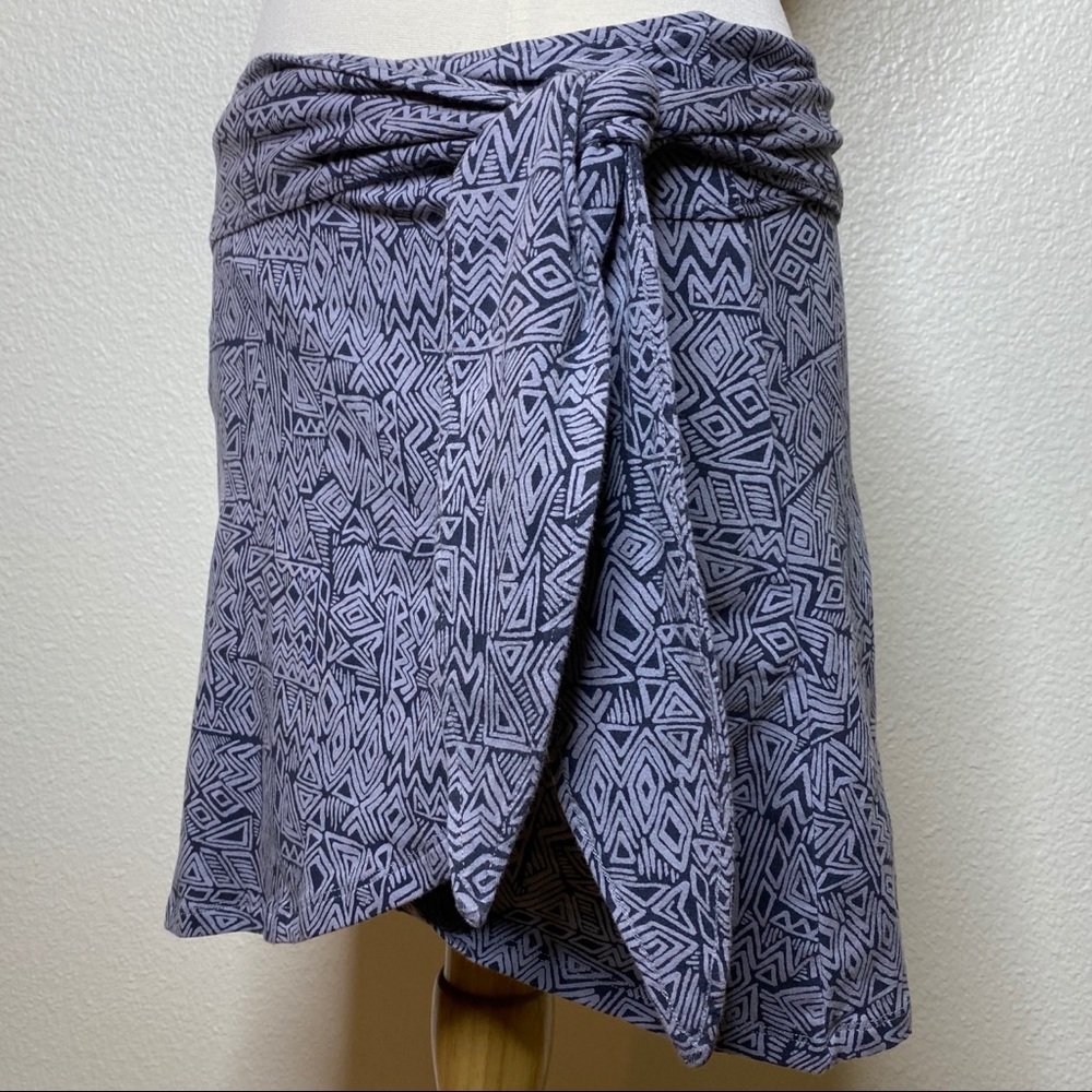 Soul Flower Gray & Black Tribal Print Wrap Skirt M